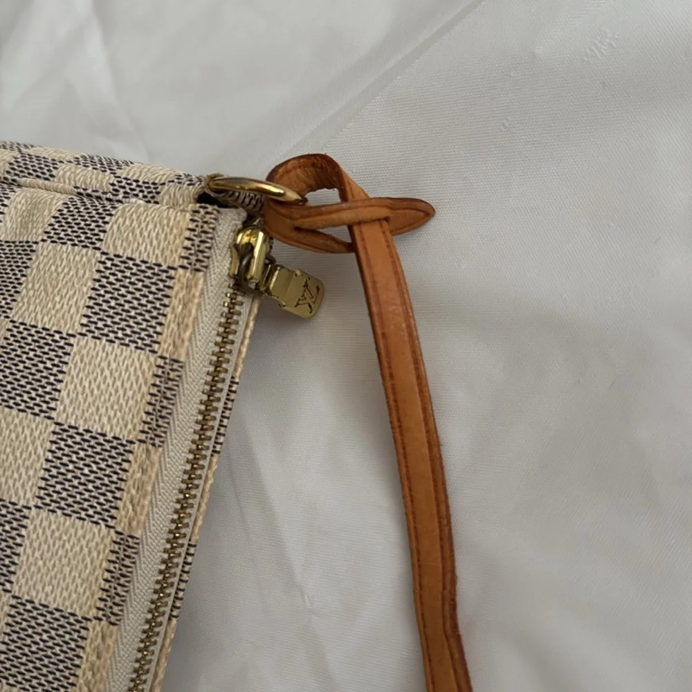 LOUIS VUITTON Damier Azur Pochette Accessories